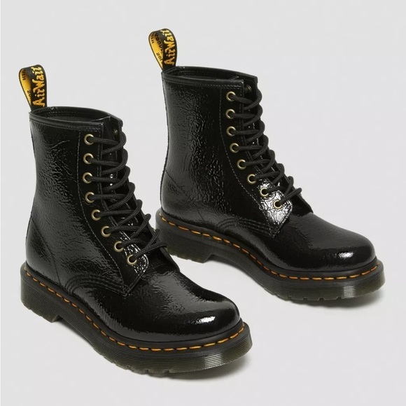 Dr. Martens Distressed 8 Eye Patent Leather Combat 1460 Ankle Boots Womens US 7 - Picture 1 of 11